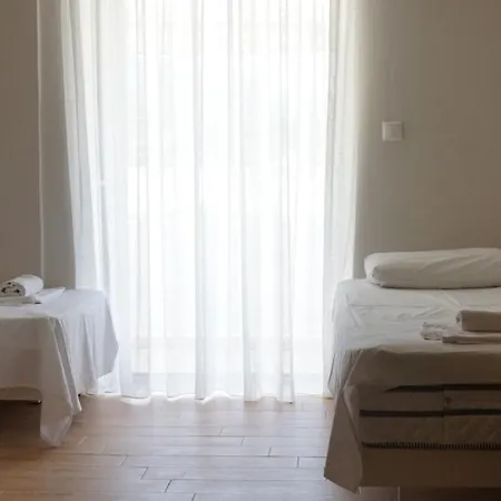 Отель Mare Monti Сарти